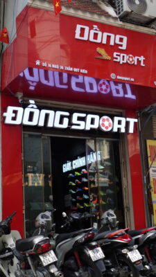 giày đá bóng giá rẻ hà nội