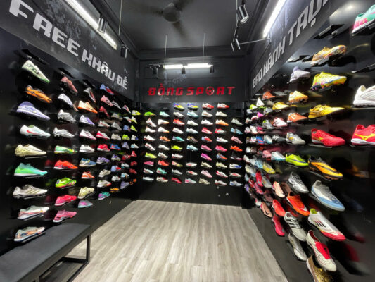 shop giày bóng đá cầu giấy